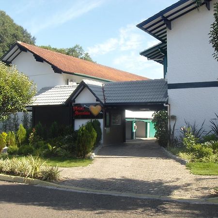 Motel Avenida  Gramado Kültér fotó