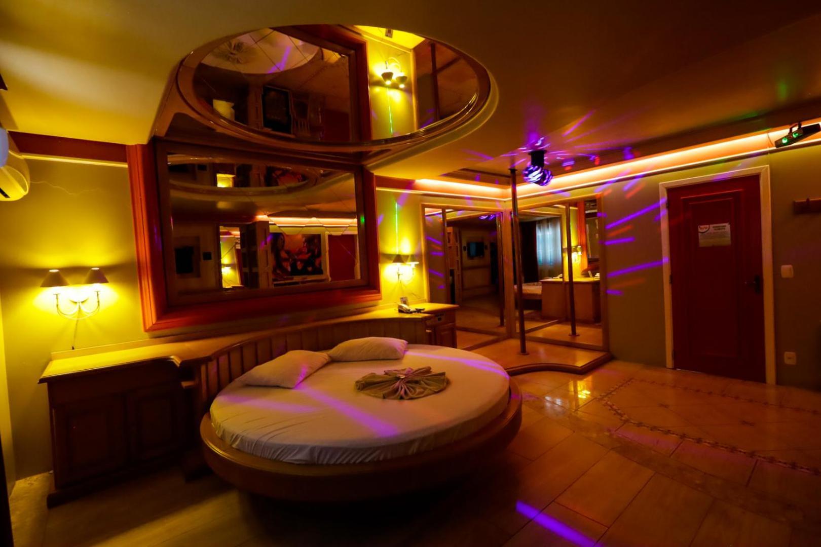 Motel Avenida  Gramado Kültér fotó